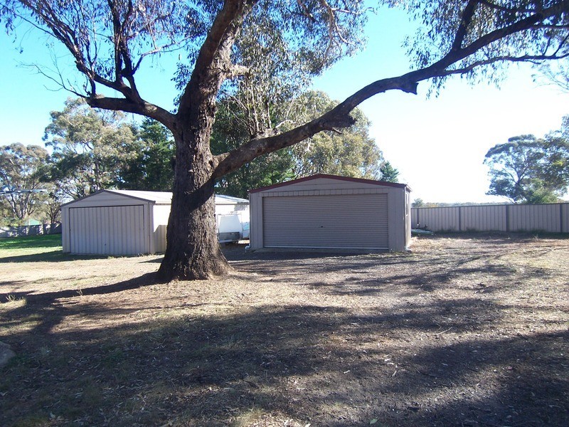 114 Edwards Road, Maiden Gully VIC 3551