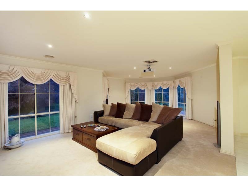 165 Lockwood Road, Kangaroo Flat VIC 3555