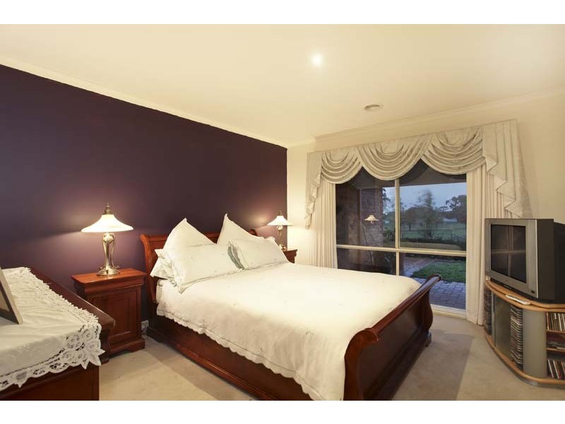 165 Lockwood Road, Kangaroo Flat VIC 3555