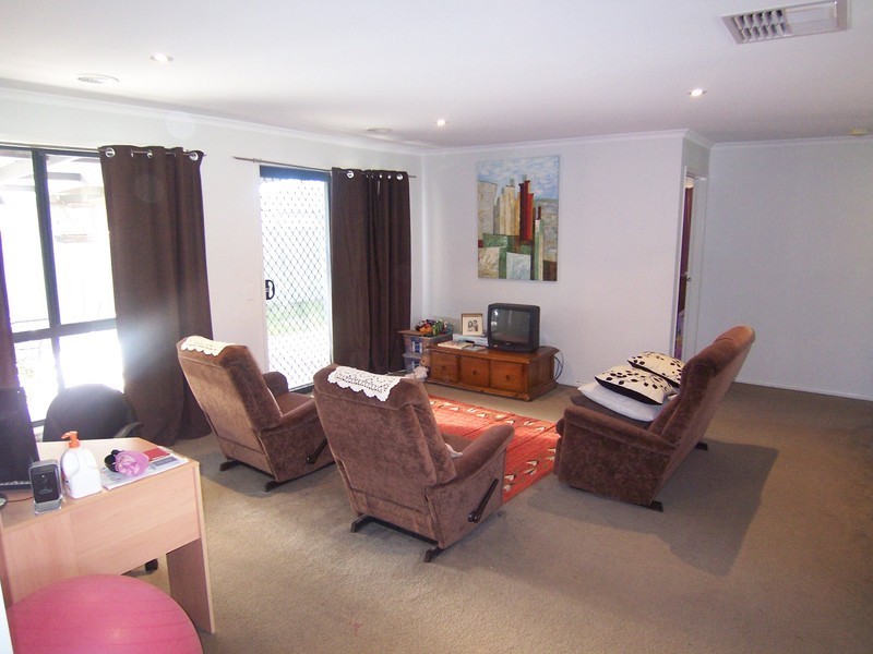 170 Myrtle Road, Ascot VIC 3551