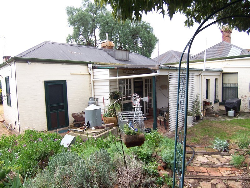 86 High Street, Wedderburn VIC 3518