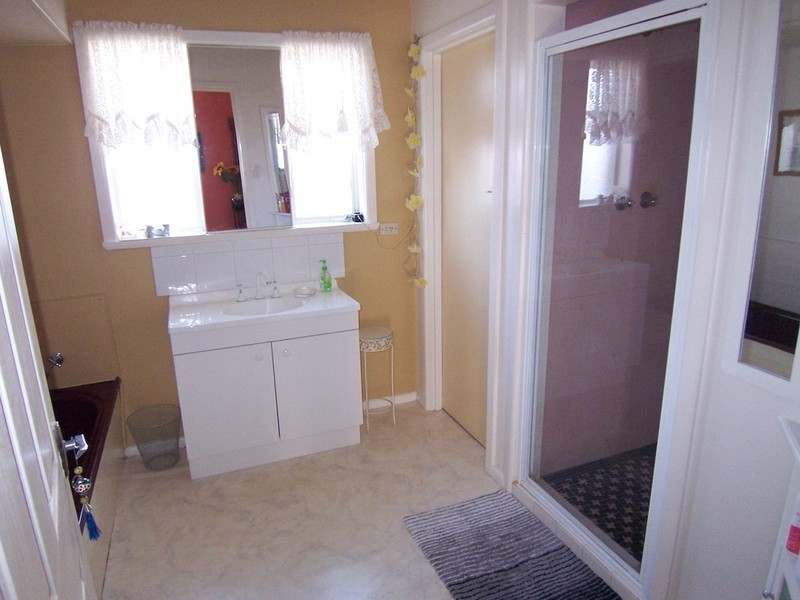 150 Gladstone Street, Quarry Hill VIC 3550