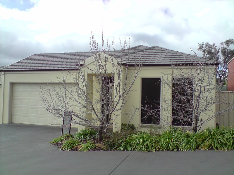 3/30 Race Street, Flora Hill VIC 3550