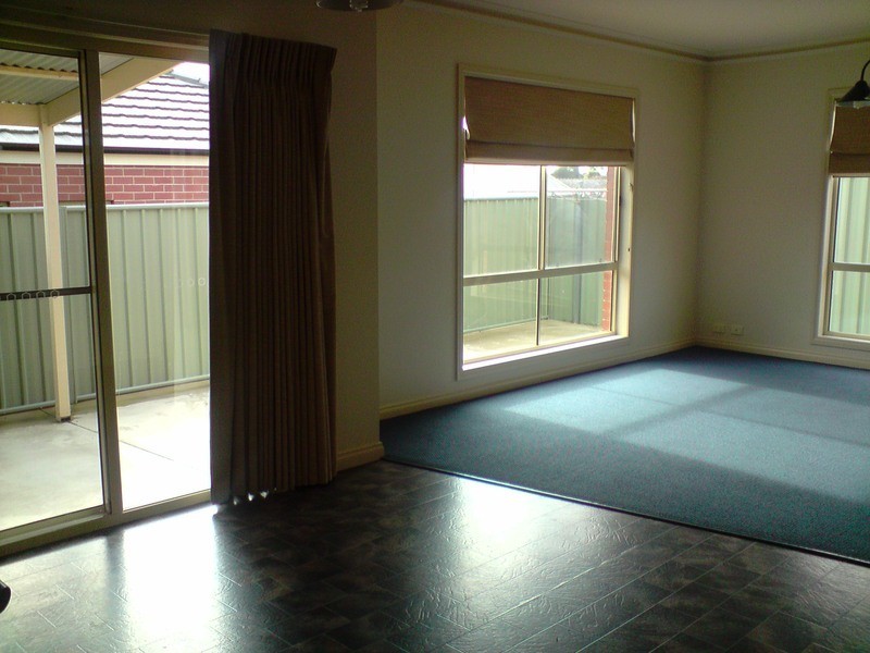 3/30 Race Street, Flora Hill VIC 3550