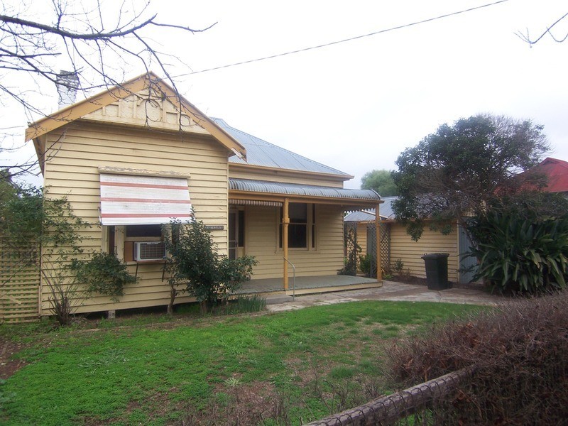 11 Jeffrey Street, Elmore VIC 3558