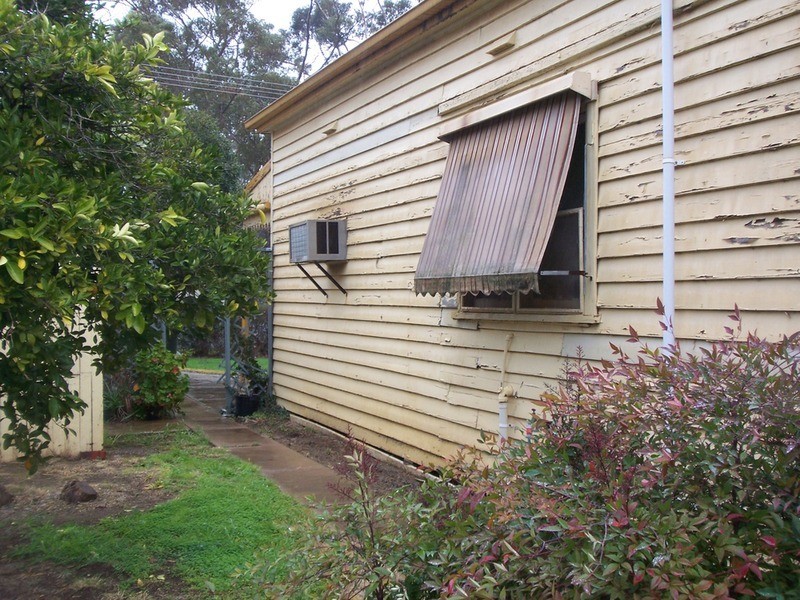 11 Jeffrey Street, Elmore VIC 3558