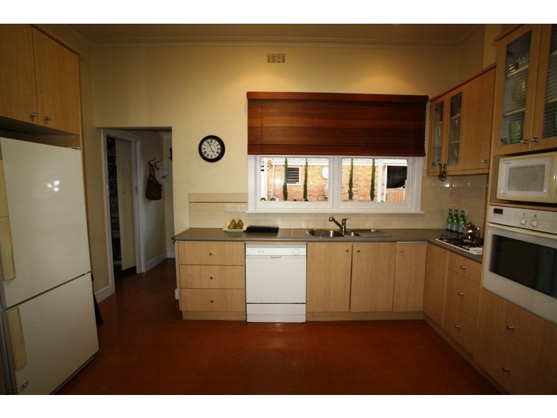 83 Condon Street, Kennington VIC 3550