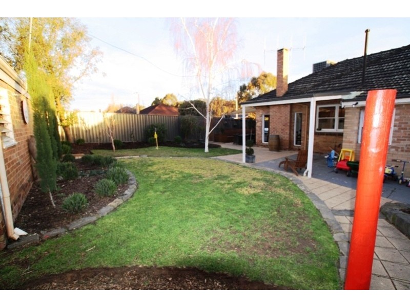 83 Condon Street, Kennington VIC 3550