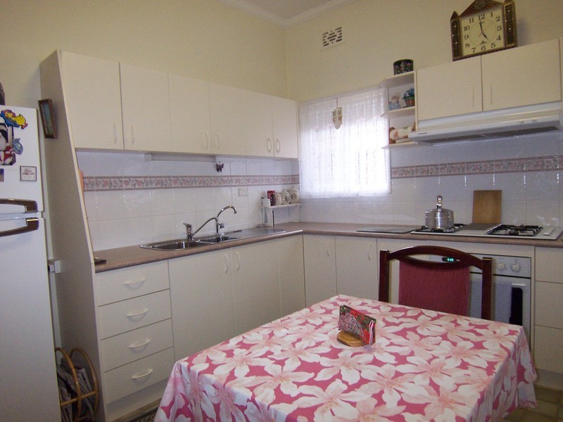 5 Olympic Parade, Kangaroo Flat VIC 3555