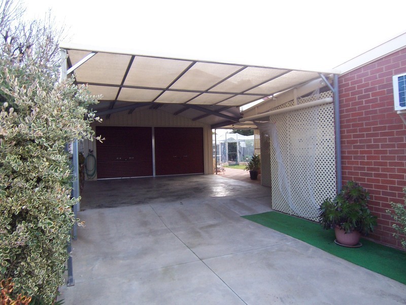 5 Olympic Parade, Kangaroo Flat VIC 3555