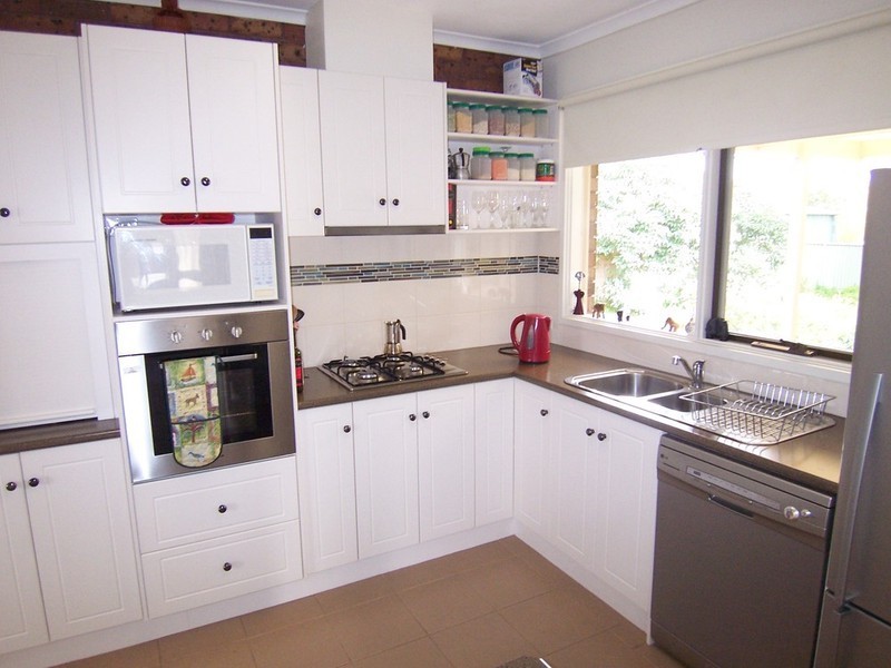 24 Ridgeway Crescent, Kennington VIC 3550