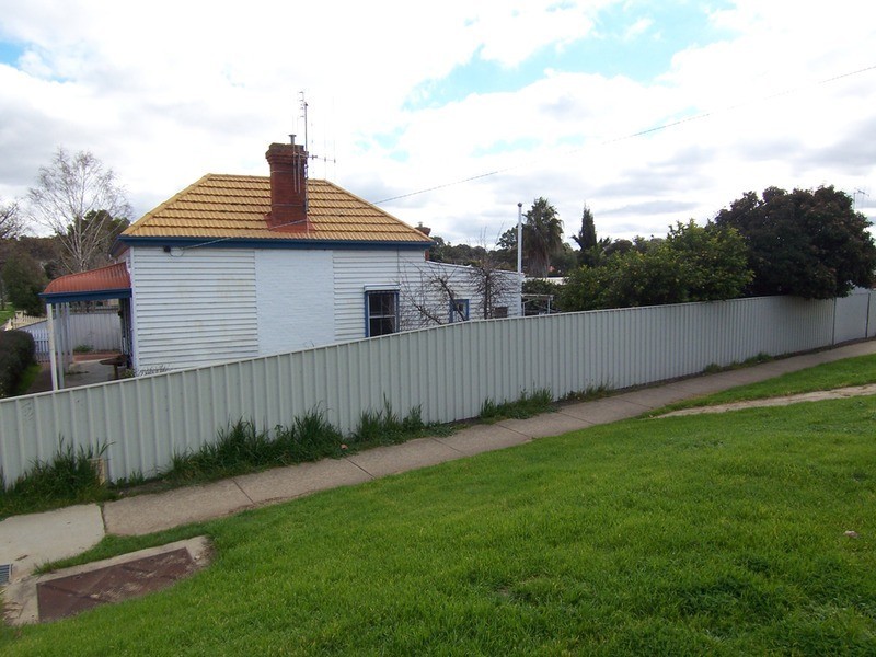 15 Carolin Street, Flora Hill VIC 3550