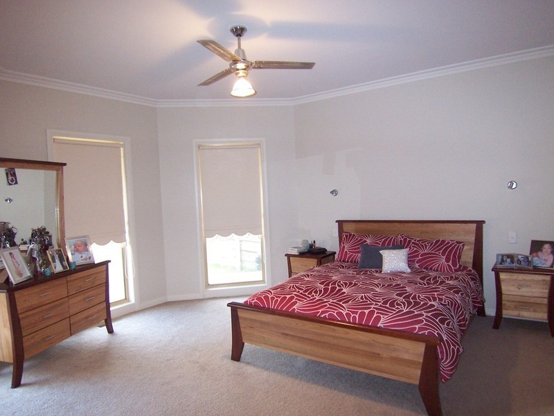 8 Bottlebrush Court, Strathdale VIC 3550