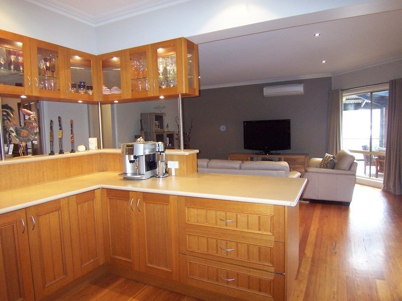 8 Bottlebrush Court, Strathdale VIC 3550