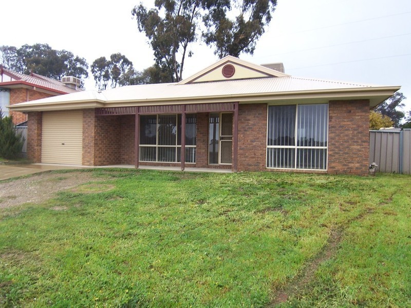 19 Davey Close, Flora Hill VIC 3550