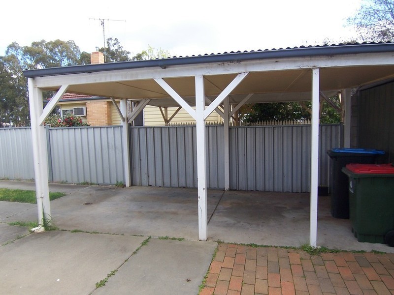 3 Ford Street, Kangaroo Flat VIC 3555