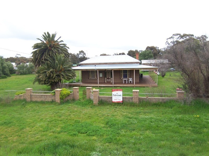 1 St Arnaud Road, Wedderburn VIC 3518