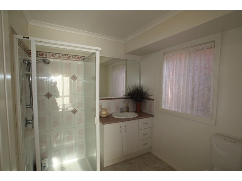 22 Isabella Grove, Strathdale VIC 3550
