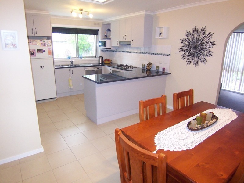 3 Kunzea Court, Spring Gully VIC 3550