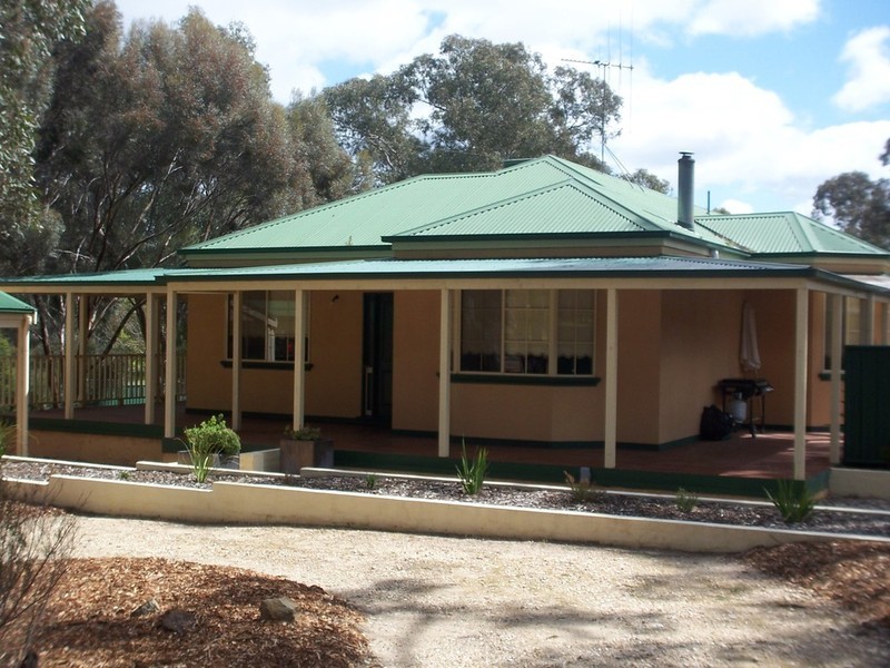 136 Edwards Road, Maiden Gully VIC 3551