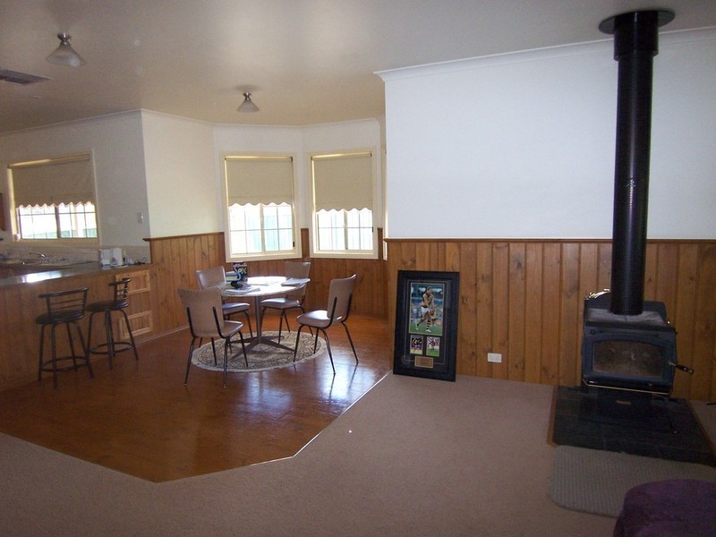 136 Edwards Road, Maiden Gully VIC 3551