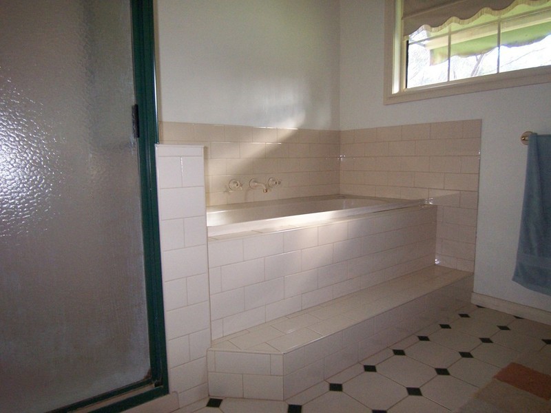 136 Edwards Road, Maiden Gully VIC 3551