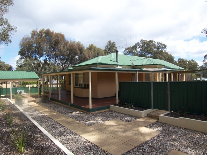 136 Edwards Road, Maiden Gully VIC 3551