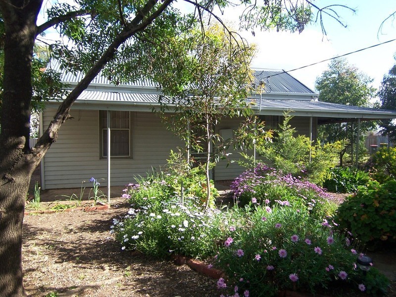 7 Verdon Street, Inglewood VIC 3517