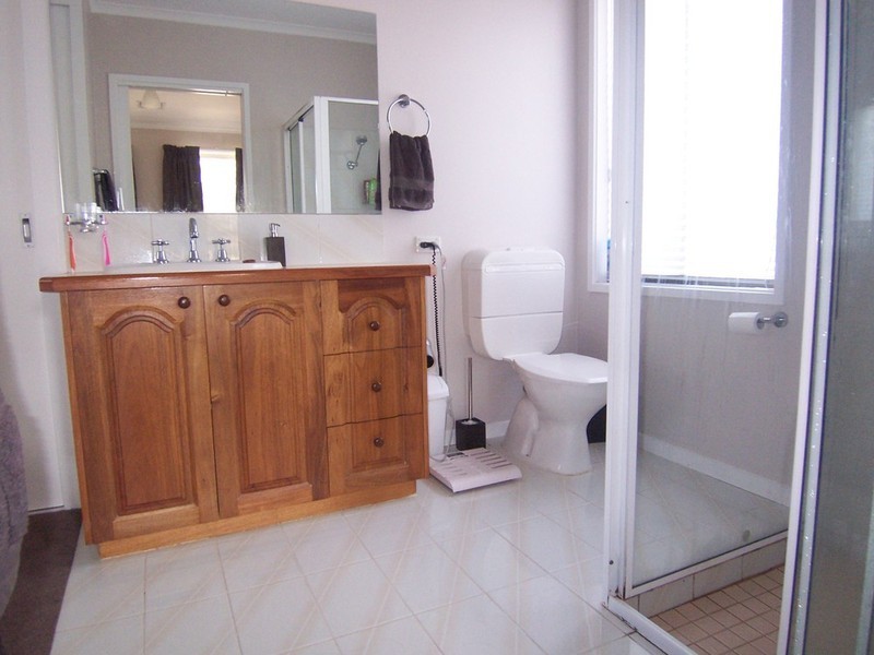 123 Osborne Street, Flora Hill VIC 3550