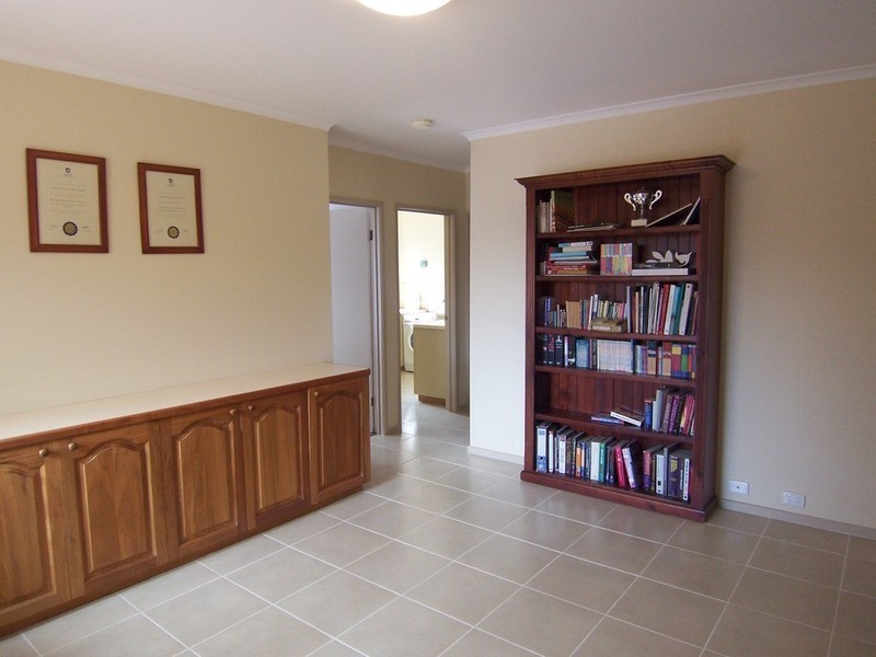 123 Osborne Street, Flora Hill VIC 3550