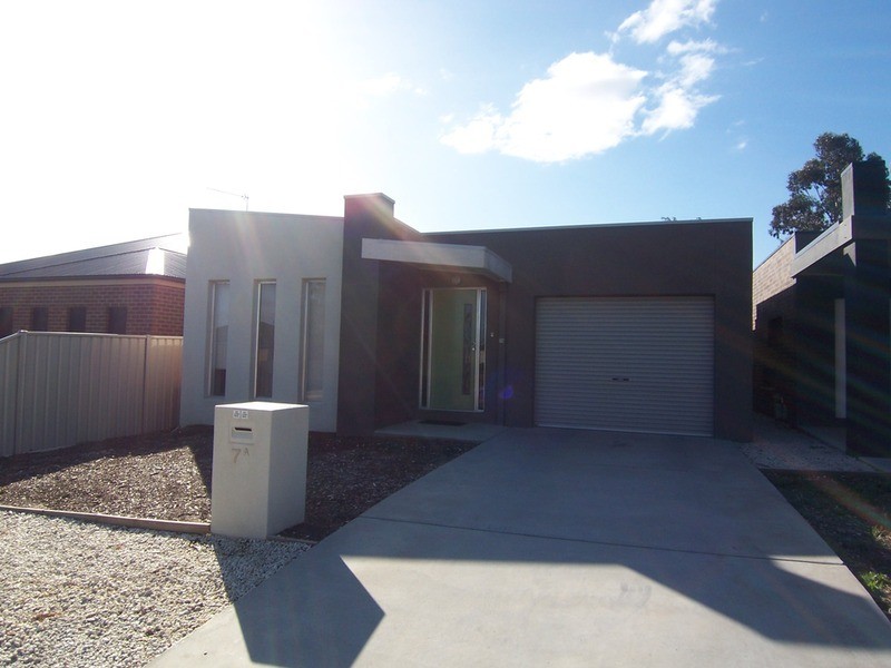 7A Bronze Drive, Kangaroo Flat VIC 3555