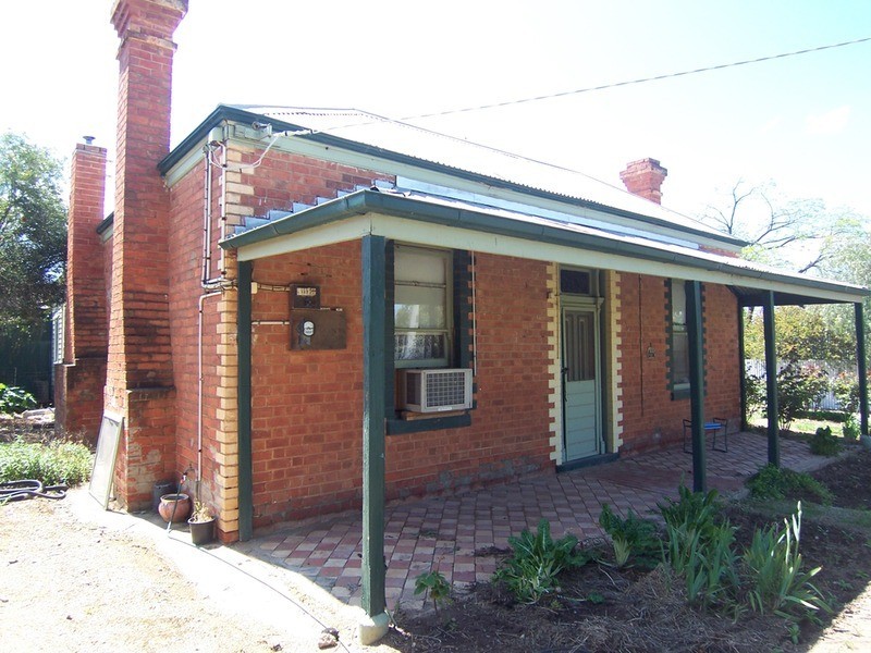 24 Rede Street, Wedderburn VIC 3518