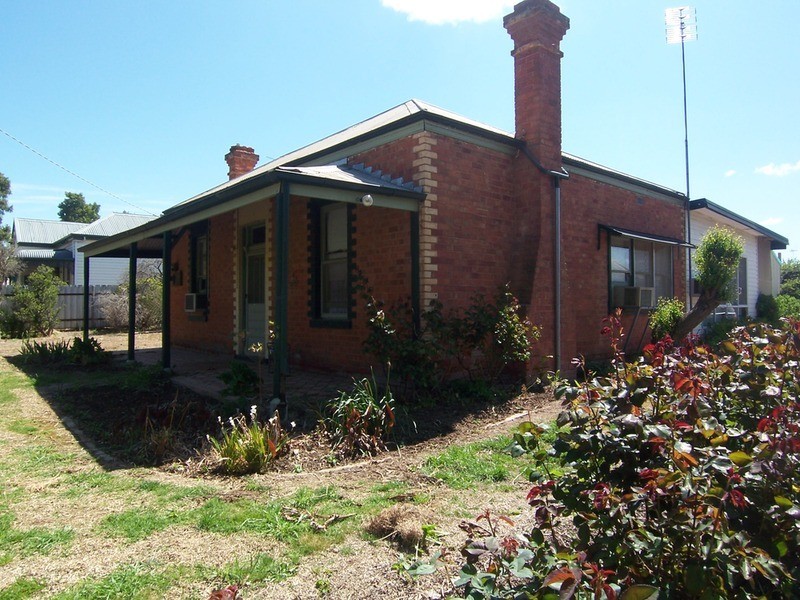 24 Rede Street, Wedderburn VIC 3518