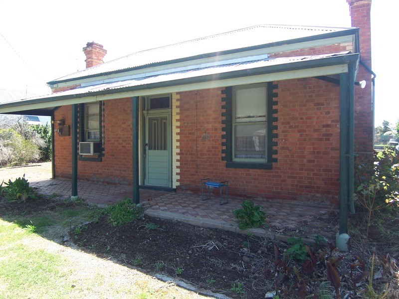 24 Rede Street, Wedderburn VIC 3518