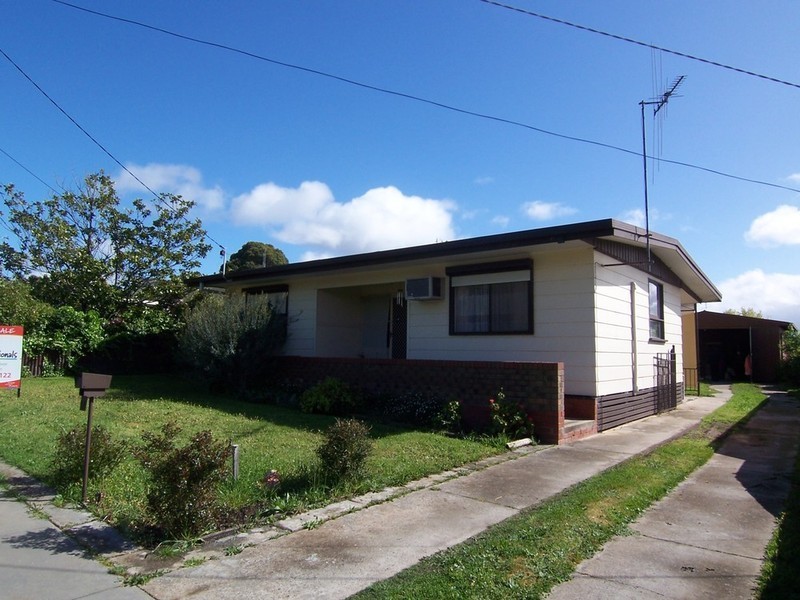 17 Hunter Avenue, California Gully VIC 3556