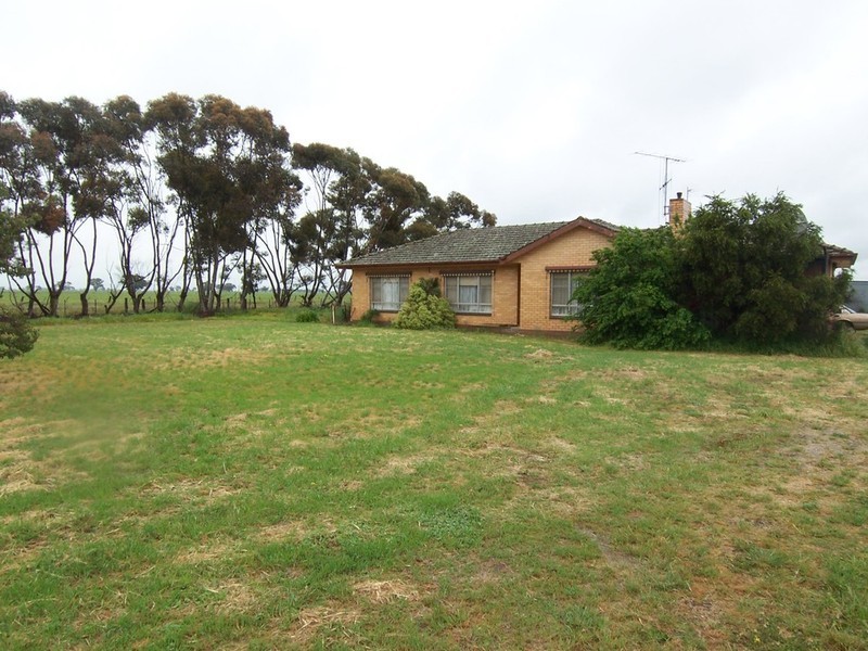 1607 Sebastian Road, Campbells Forest VIC 3556