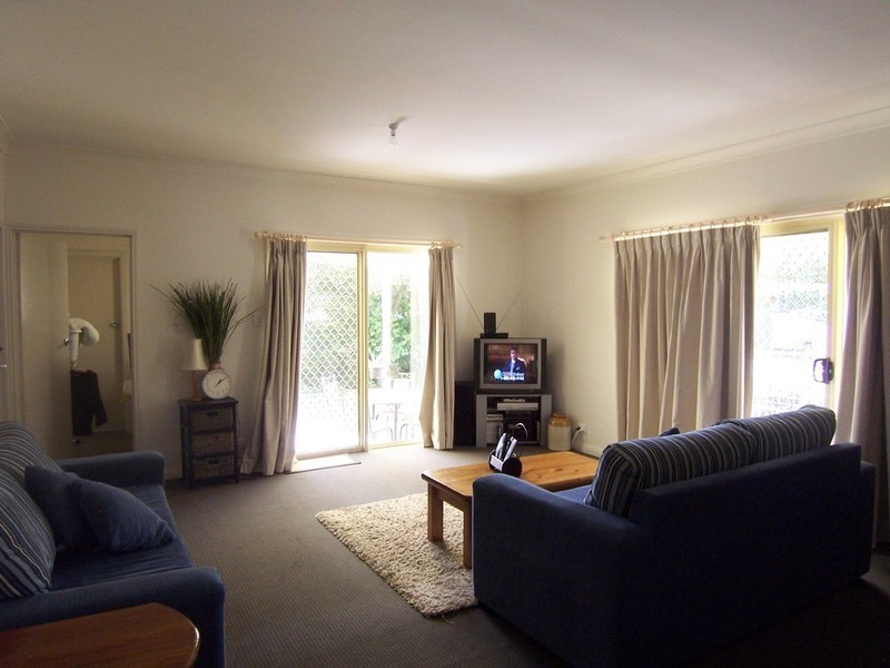 31 Danson Avenue, Kangaroo Flat VIC 3555