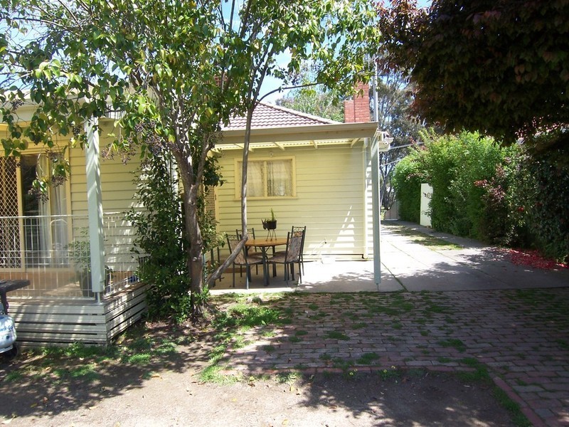 31 Danson Avenue, Kangaroo Flat VIC 3555