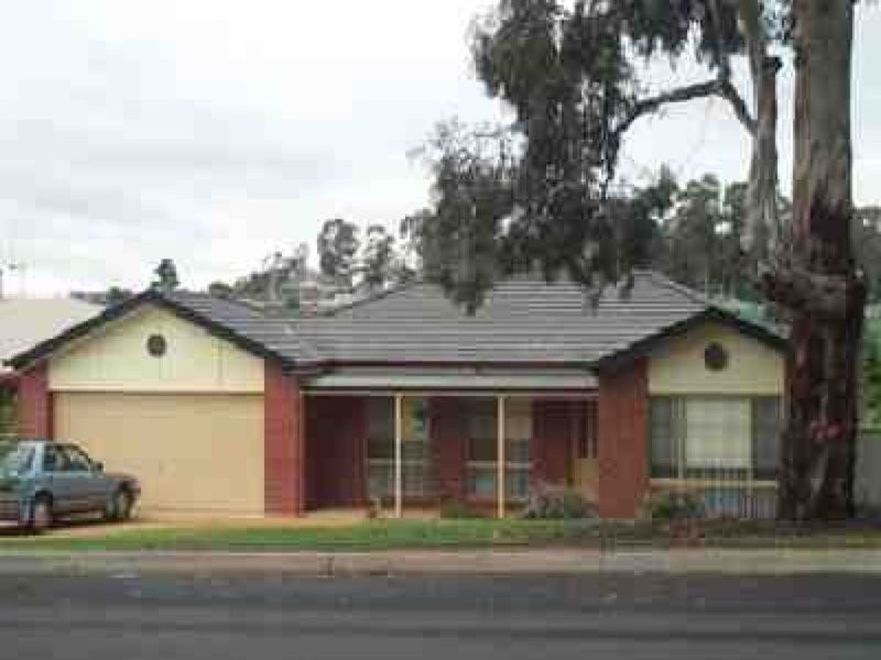 27 Symonds Street, Golden Square VIC 3555