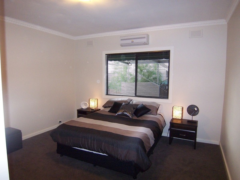 6 Alexander Street, Kangaroo Flat VIC 3555
