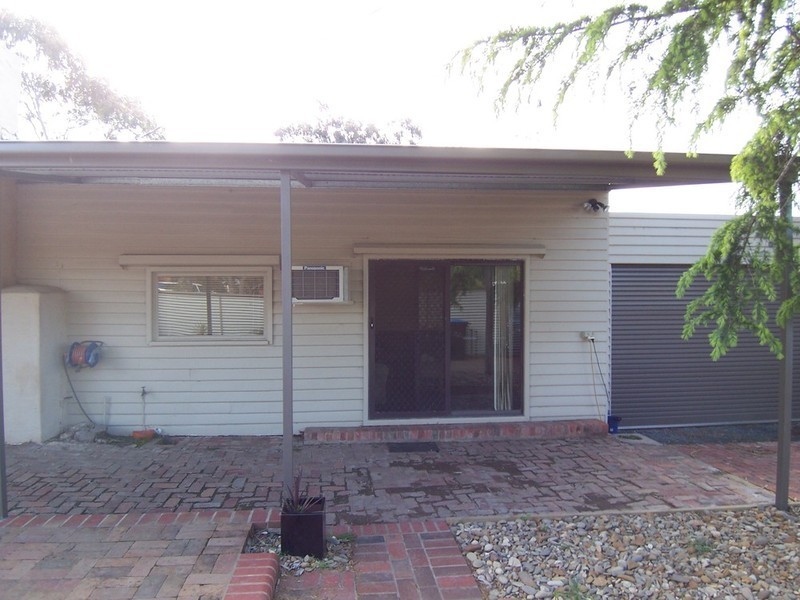 6 Alexander Street, Kangaroo Flat VIC 3555