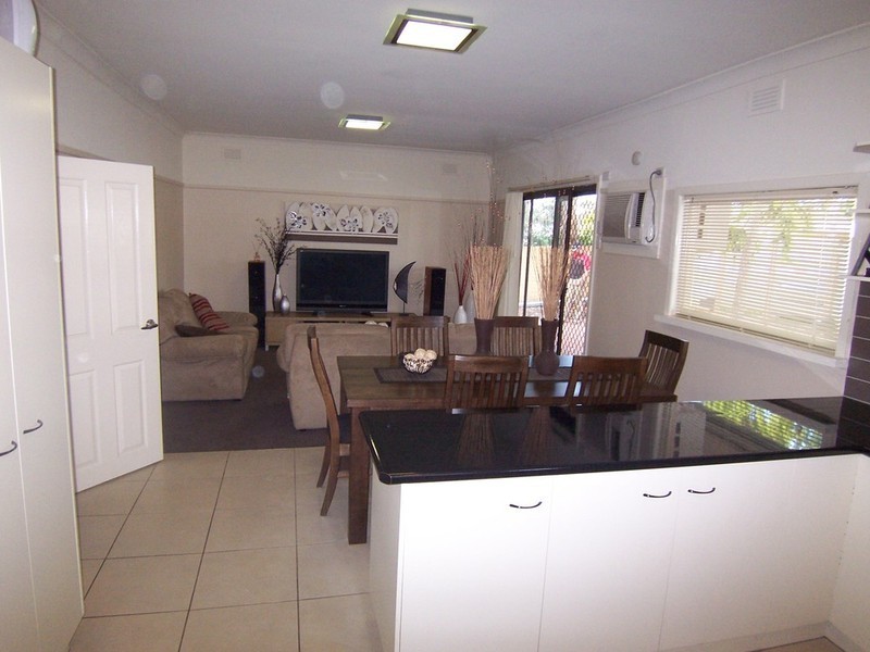 6 Alexander Street, Kangaroo Flat VIC 3555