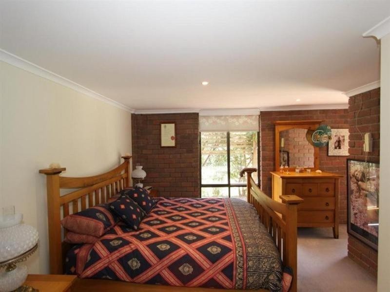 72 Marnie Road, Strathdale VIC 3550