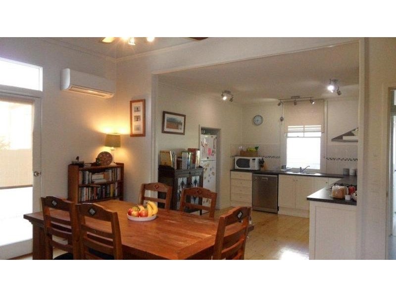 13A Sommerville Street, Flora Hill VIC 3550