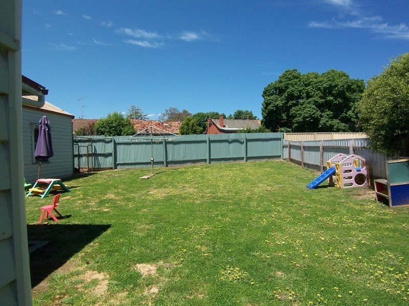 13A Sommerville Street, Flora Hill VIC 3550