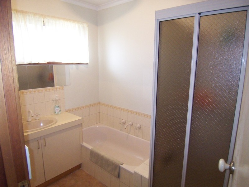 35 Arblaster Street, California Gully VIC 3556