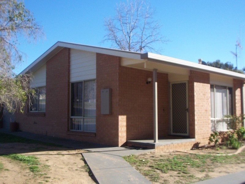 1/3 Stanley Avenue, Spring Gully VIC 3550