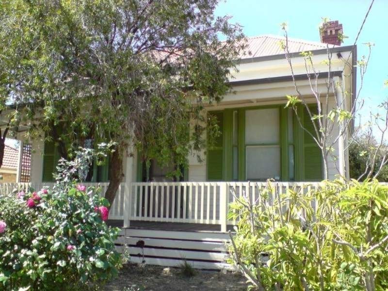 17 Graham Street, Quarry Hill VIC 3550