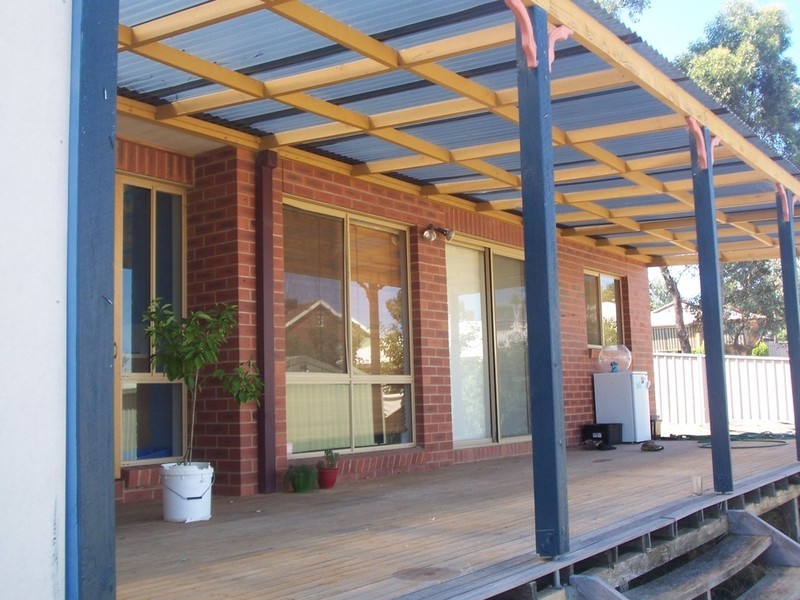 8 Davey Close, Flora Hill VIC 3550
