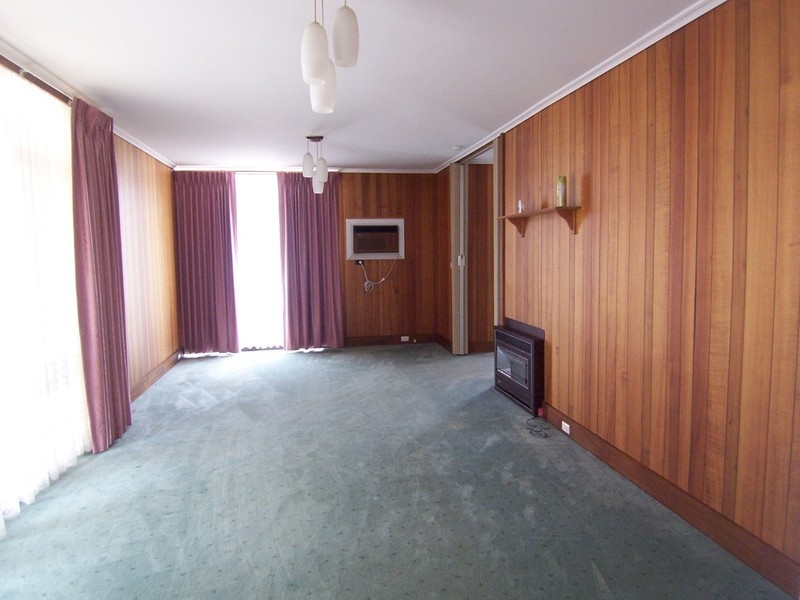 42 Victoria Street, Rochester VIC 3561